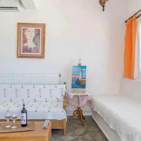 Apartment Agnadi Serifos Town